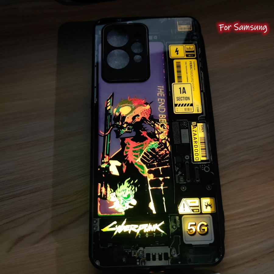 Cover Luminosa Stile Cyber per - Led Flash Case recensione e prezzo
